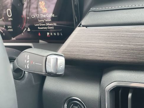 New 2026 GMC Acadia Denali w/ Super Cruise Package image 16