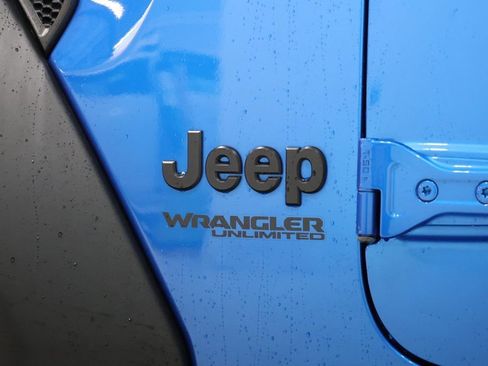 Used 2021 Jeep Wrangler Unlimited Sport AWD/4WD image 12