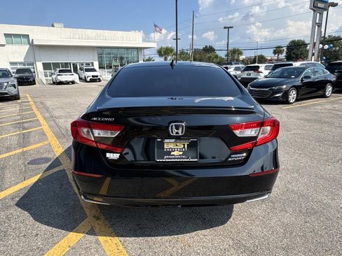 Used 2022 Honda Accord Sport image 7