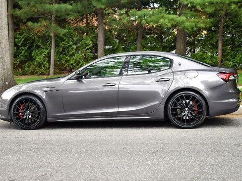 Used 2022 Maserati Ghibli Modena Q4 AWD/4WD image 4