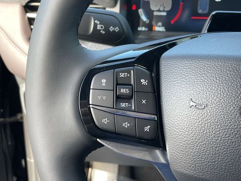 New 2026 Ford Explorer Platinum image 32