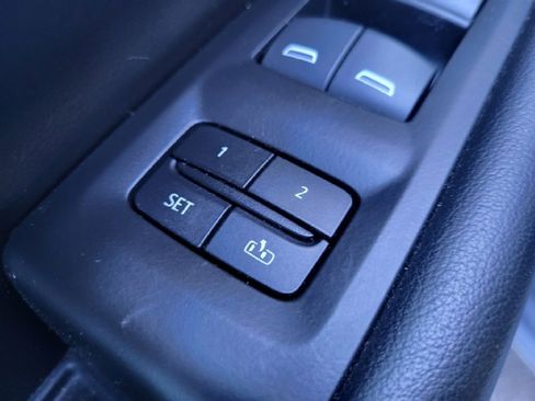 Used 2023 Chevrolet Tahoe LT image 37