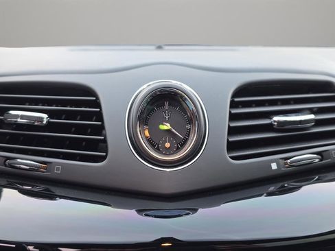 Used 2018 Maserati GranTurismo Sport image 37