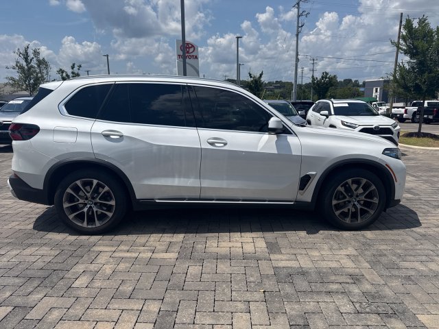 Used 2024 BMW X5 xDrive40i w/ Premium Package AWD/4WD image 6