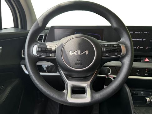 Used 2023 Kia Sportage LX AWD/4WD image 13