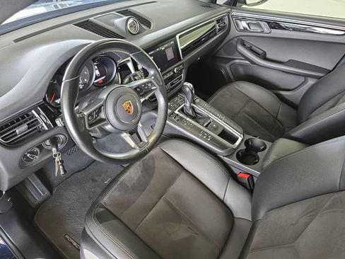 Used 2021 Porsche Macan AWD/4WD image 4