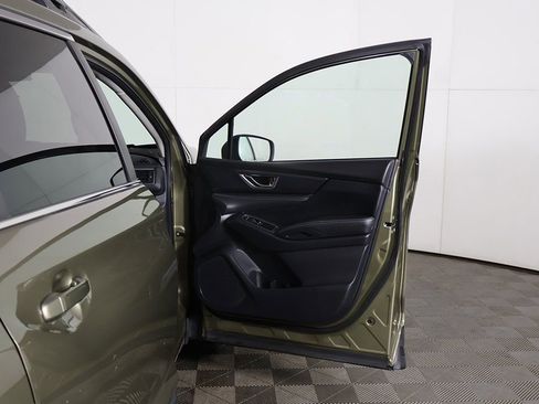 Used 2023 Subaru Ascent Limited image 21