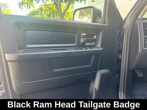 Used 2018 RAM 1500 Express RWD image 12