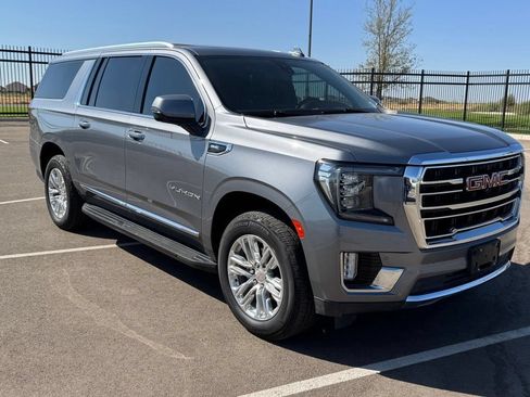 Used 2021 GMC Yukon XL SLT w/ SLT Premium Package RWD image 7