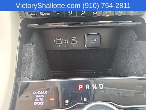 Certified 2022 Jeep Grand Cherokee L Limited AWD/4WD image 10