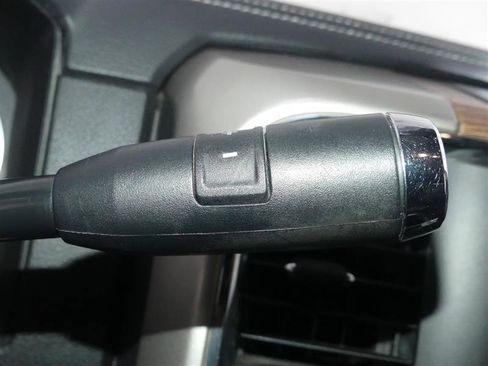 Used 2018 RAM 2500 Laramie w/ Snow Chief Group image 33