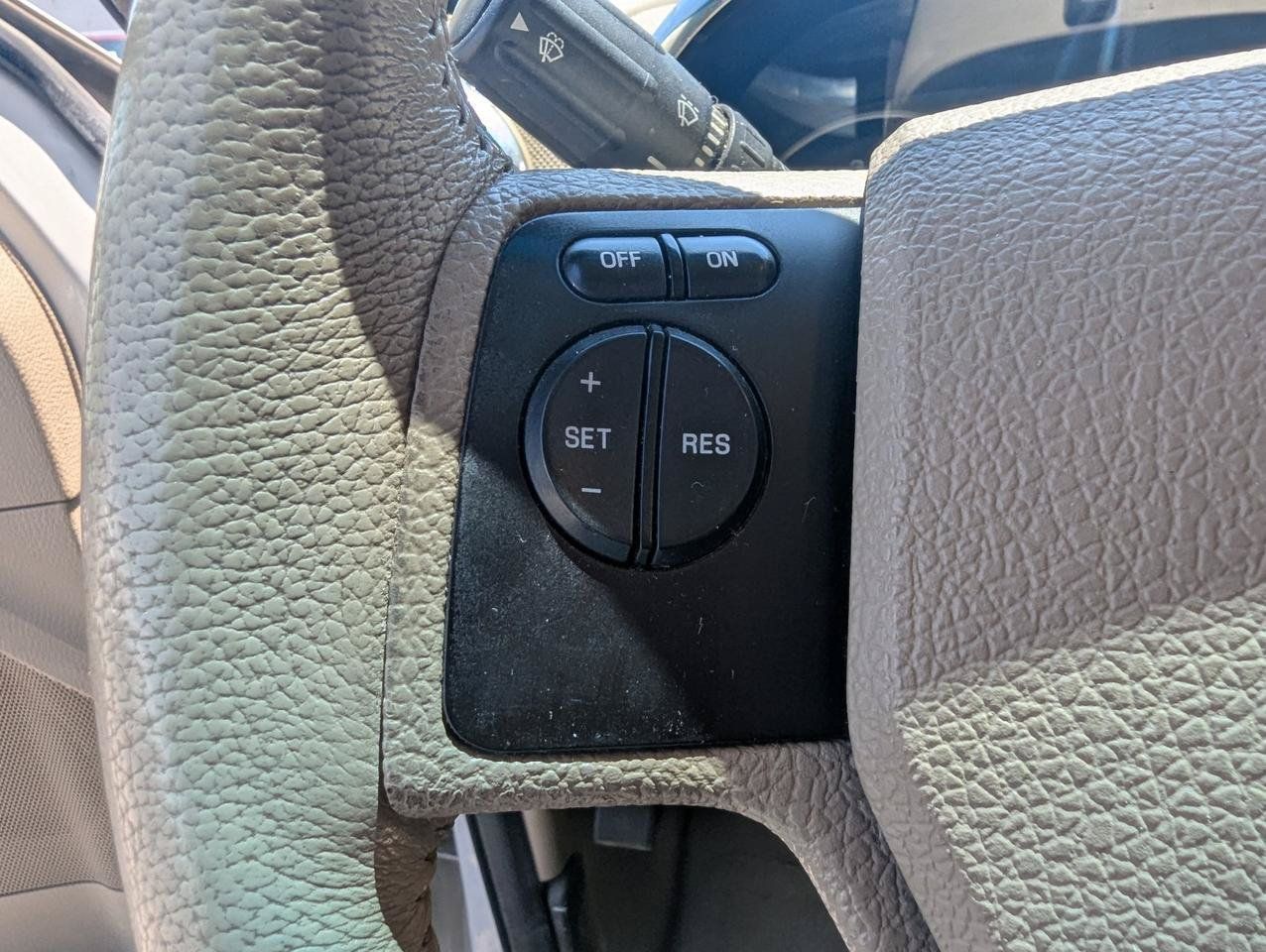 Used 2010 Ford Explorer XLT AWD/4WD image 11
