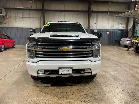 Used 2021 Chevrolet Silverado 3500 High Country w/ Snow Plow Prep/Camper Package image 10