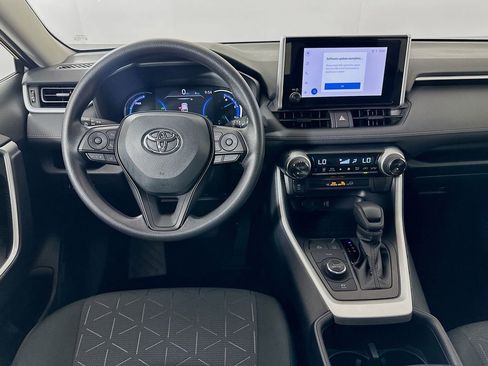 Certified 2025 Toyota RAV4 XLE AWD/4WD image 21