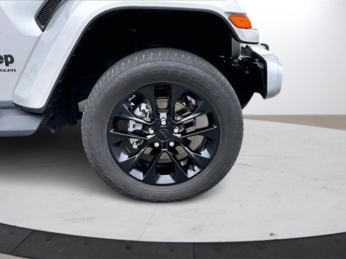Certified 2023 Jeep Wrangler Sahara image 34
