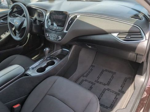 Certified 2020 Chevrolet Malibu LT FWD image 33