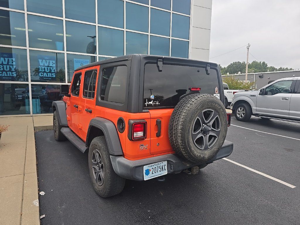 Used 2018 Jeep Wrangler Unlimited Sport S AWD/4WD image 2