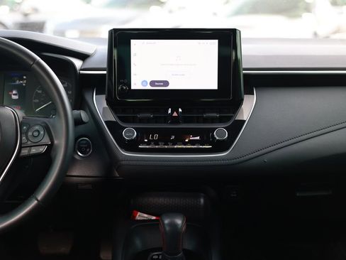 Used 2023 Toyota Corolla SE w/ SE Package image 26