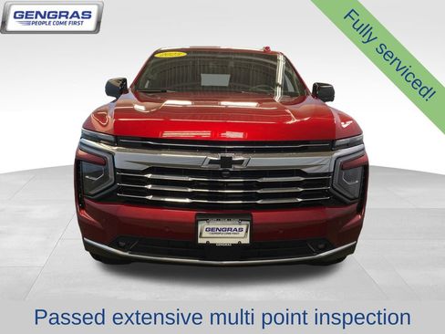 Used 2025 Chevrolet Tahoe LT w/ Comfort Package AWD/4WD image 3
