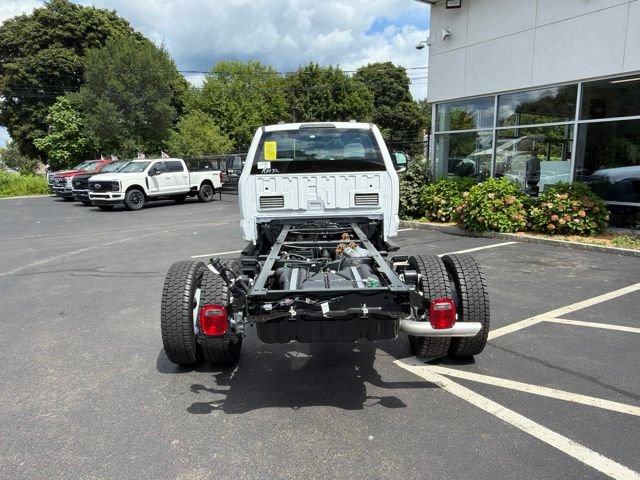 New 2026 Ford F550 4x4 Regular Cab Super Duty image 4