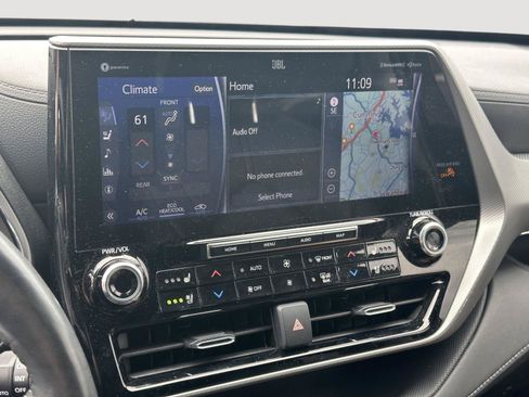 Used 2022 Toyota Highlander Platinum AWD/4WD image 11