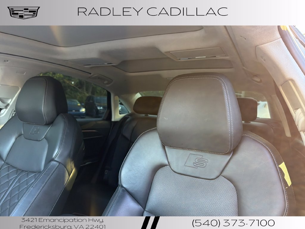 Used 2022 Audi S8 w/ S8 Comfort Plus Package AWD/4WD image 4