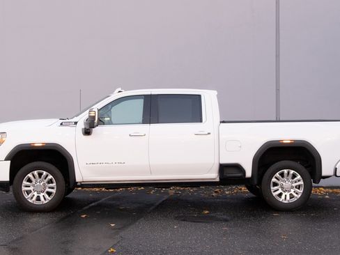 Used 2023 GMC Sierra 3500 Denali image 31