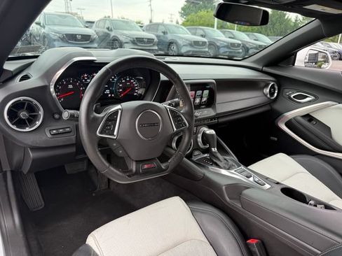Used 2016 Chevrolet Camaro SS RWD image 32