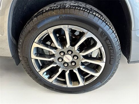 Used 2020 GMC Acadia Denali w/ Denali Ultimate Package image 33