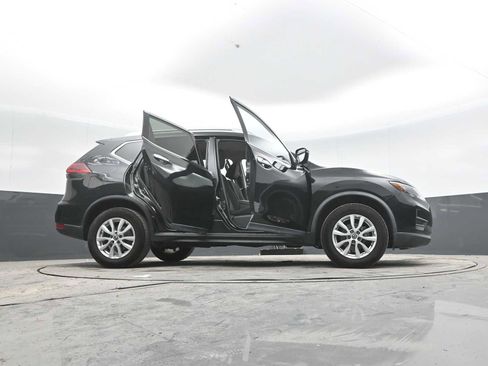 Used 2018 Nissan Rogue SV w/ Premium Package AWD/4WD image 57