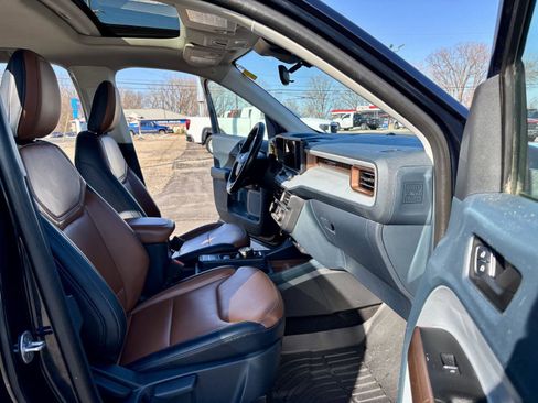 Used 2022 Ford Maverick Lariat w/ Equipment Group 500A Standard image 11