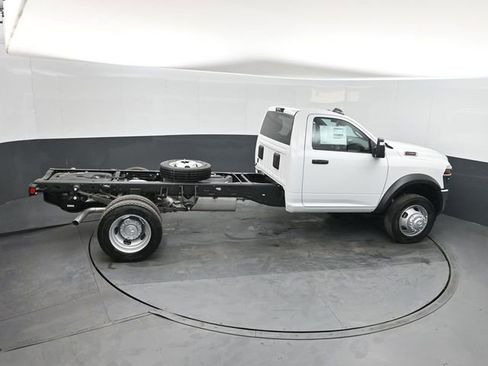 New 2026 RAM 5500 Tradesman AWD/4WD image 28