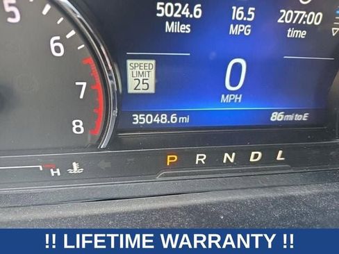Used 2022 Ford Explorer XLT w/ Equipment Group 202A AWD/4WD image 10