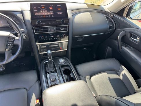 Used 2024 Nissan Armada SV image 19