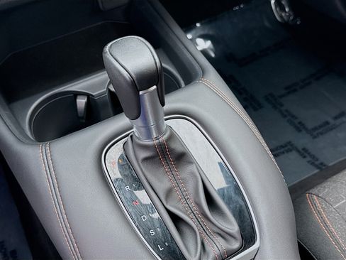 Certified 2025 Honda HR-V Sport image 15