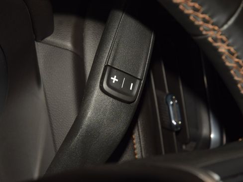 Used 2023 GMC Sierra 2500 AT4 w/ AT4 Premium Plus Package image 41