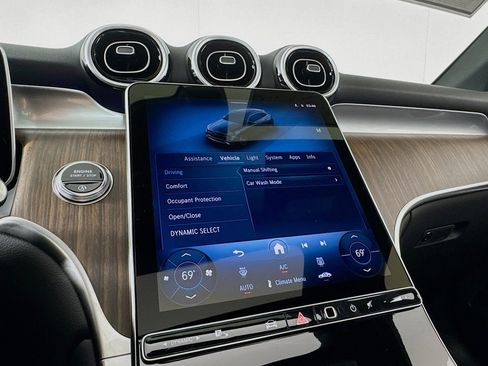 New 2026 Mercedes-Benz GLC 300 image 19