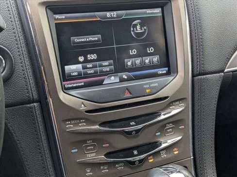 Used 2011 Lincoln MKX AWD image 12