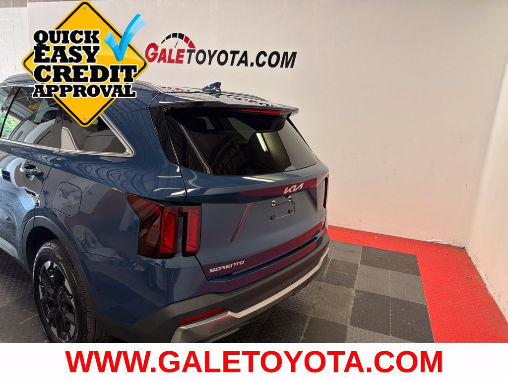 Used 2025 Kia Sorento S w/ Panoramic Sunroof Package AWD/4WD image 10