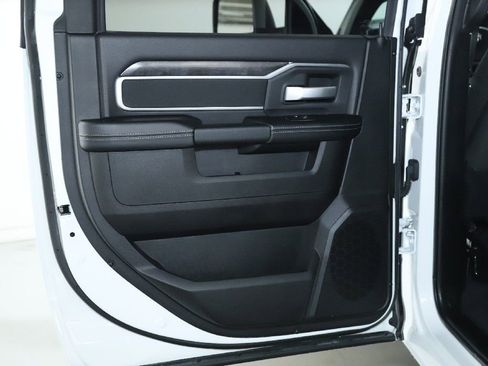 Used 2024 RAM 4500 SLT w/ Quick Order Package 2YG SLT image 13