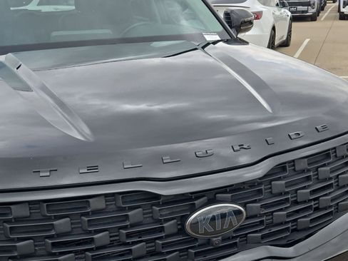 Certified 2021 Kia Telluride SX w/ Nightfall Edition Package image 11