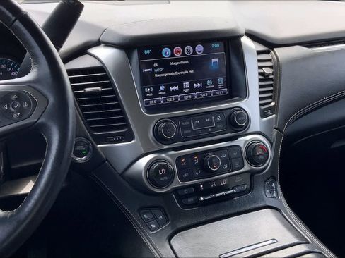 Used 2018 Chevrolet Suburban Premier AWD/4WD image 6