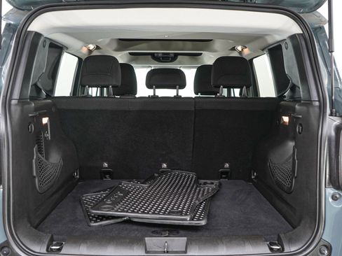 Used 2017 Jeep Renegade Altitude AWD/4WD image 9