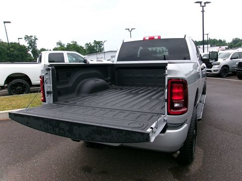 Used 2026 RAM 2500 Big Horn AWD/4WD image 16