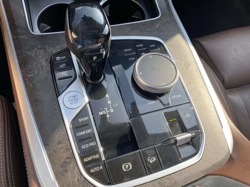 Used 2021 BMW X7 xDrive40i w/ Luxury Seating Package AWD/4WD image 31