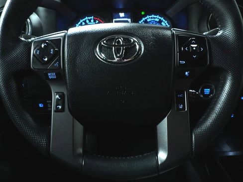 Certified 2023 Toyota Tacoma TRD Off-Road image 16