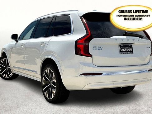 New 2026 Volvo XC90 B6 Plus w/ Protection Package Premier image 6