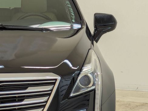 Used 2017 Cadillac XT5 Luxury w/ Driver Awareness Package image 11