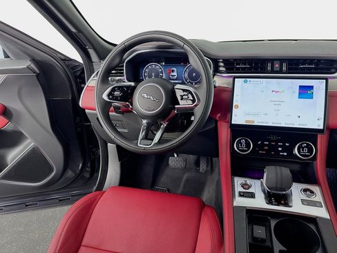 New 2026 Jaguar F-PACE R-Dynamic S AWD/4WD image 25