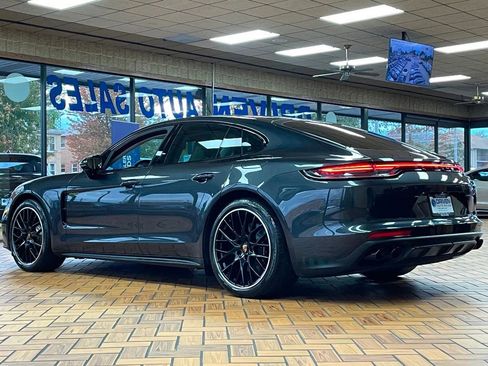 Used 2022 Porsche Panamera 4S w/ Premium Package image 8